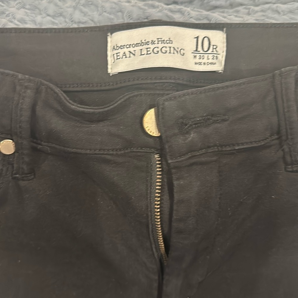 Abercrombie black Jean legging size 10 worn washed 1 time